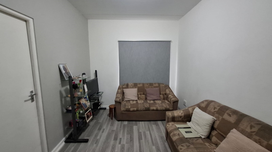2 Bedroom Property for Sale in Ottery Western Cape